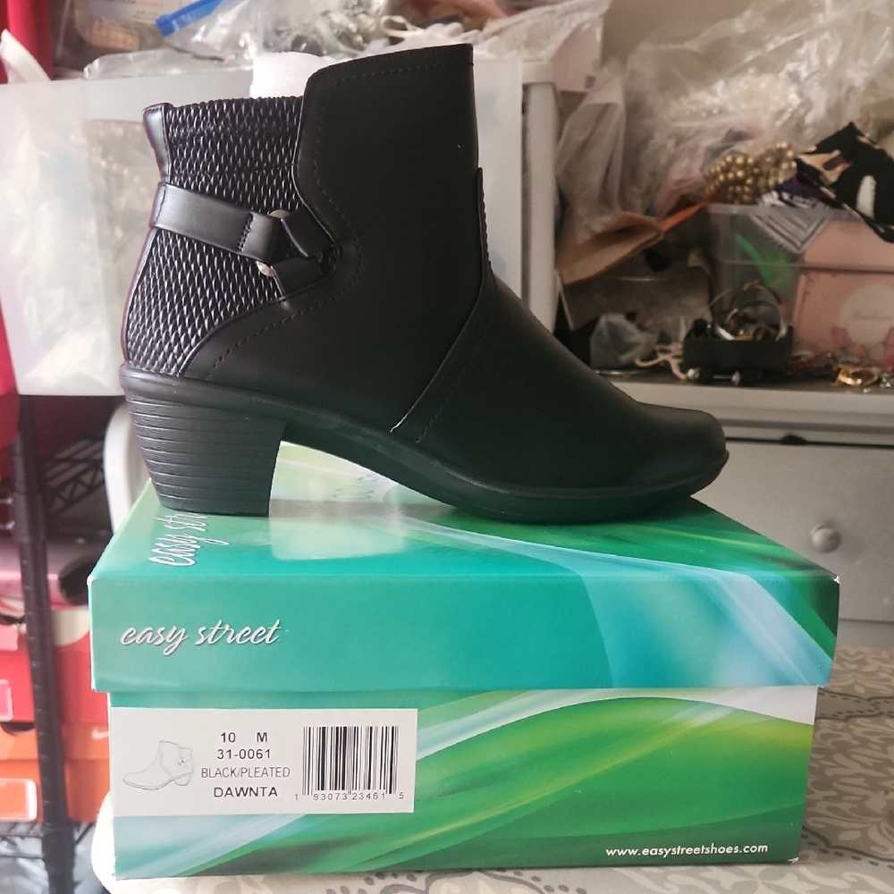 Easy Street Black Ankle Booties